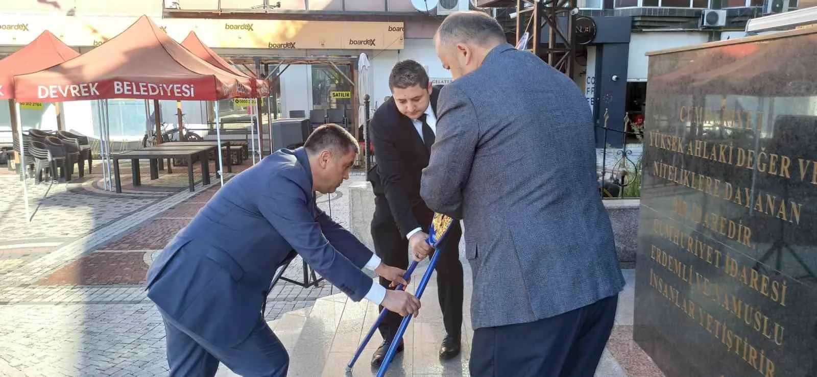 ZONGULDAK’IN DEVREK İLÇESİNDE "19 EKİM MUHTARLAR GÜNÜ"  DÜZENLENEN ÇEŞİTLİ ETKİNLİKLERLE KUTLANDI.