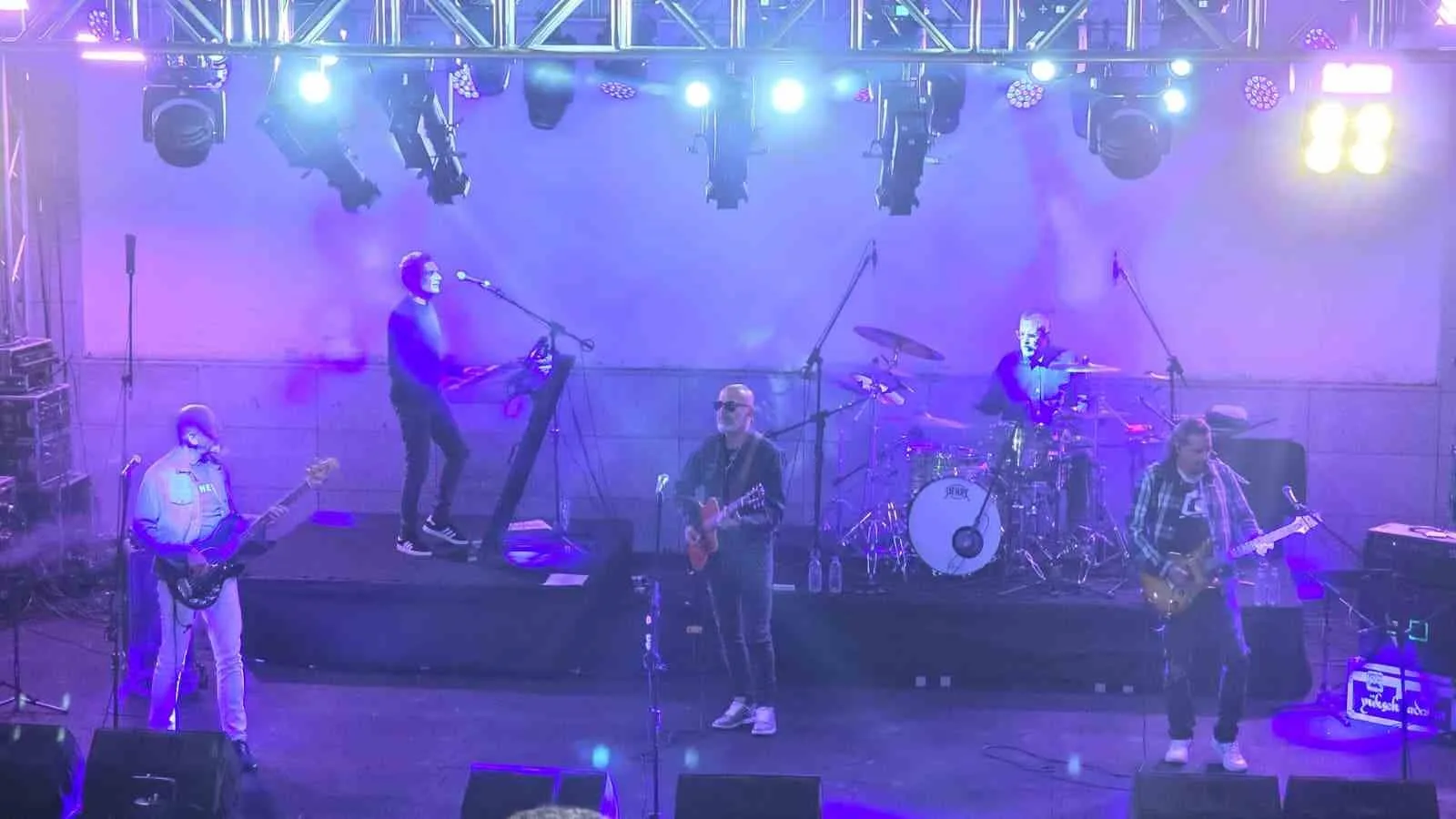 KONSER