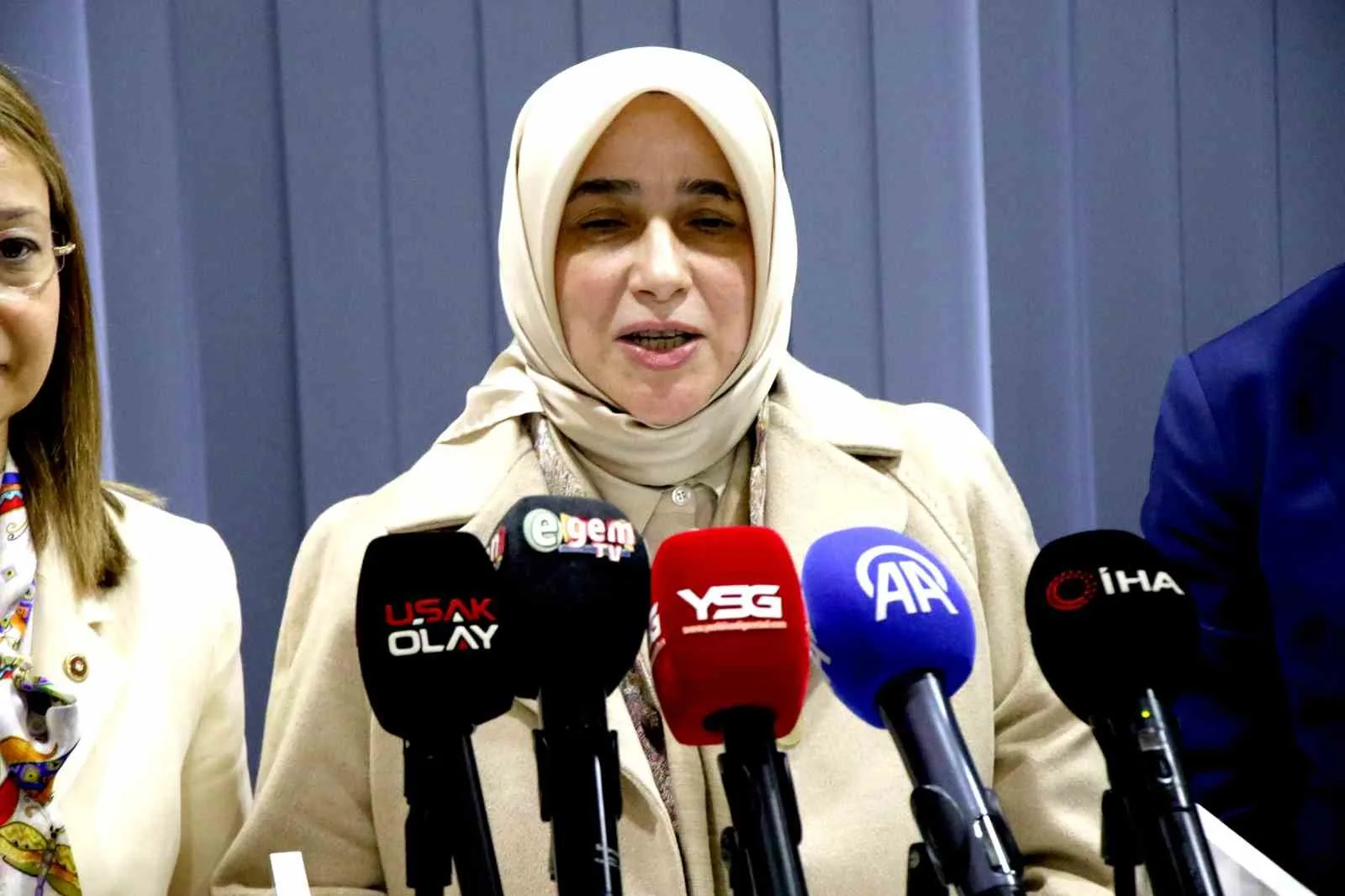AK PARTİ GRUP BAŞKANVEKİLİ ÖZLEM ZENGİN