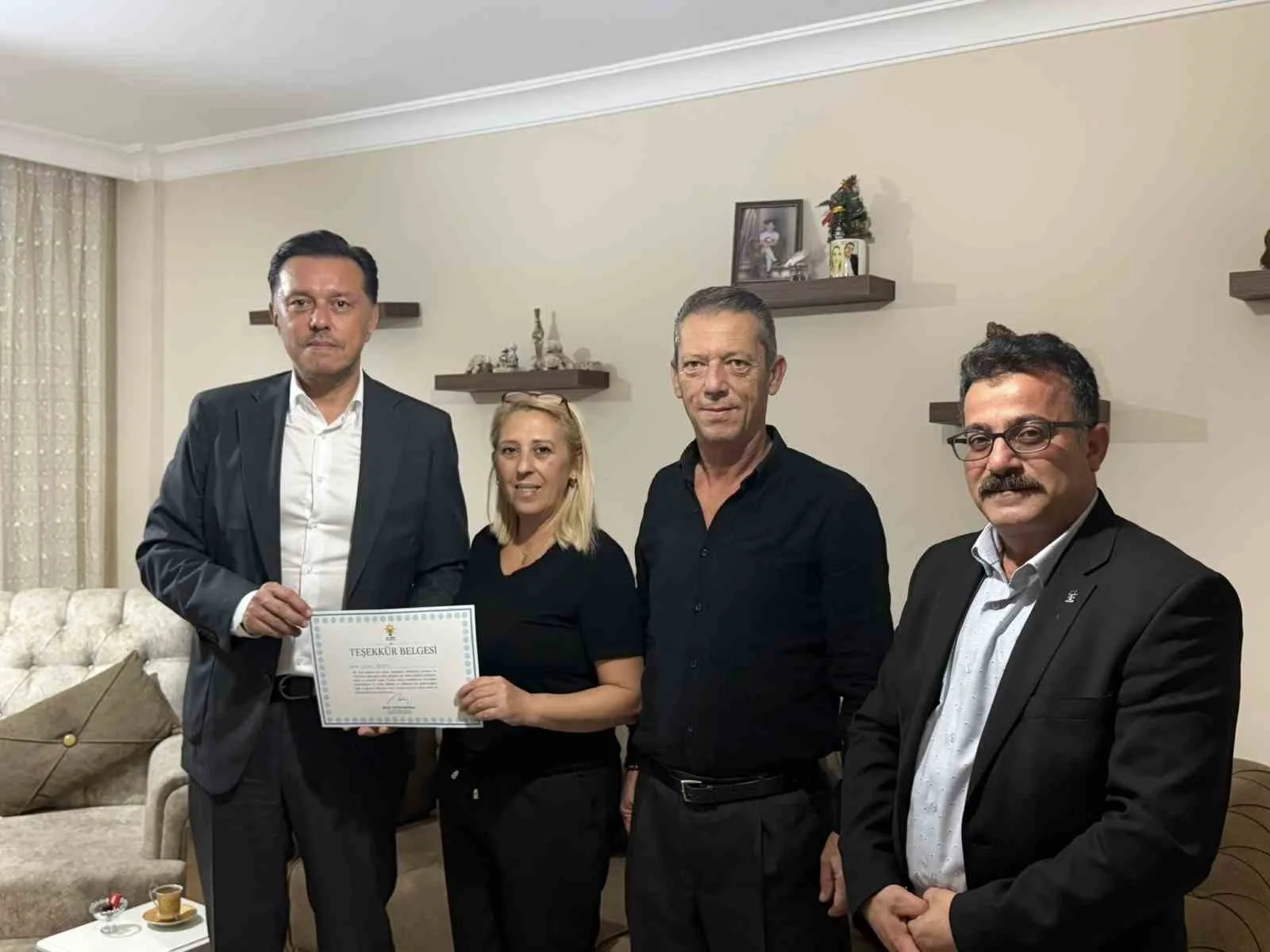 ESKİŞEHİR'DE İNÖNÜ İLÇE DANIŞMA MECLİSİ TOPLANTISI, AK PARTİ MİLLETVEKİLİ NEBİ HATİPOĞLU'NUN KATILIMIYLA GERÇEKLEŞTİRİLDİ
