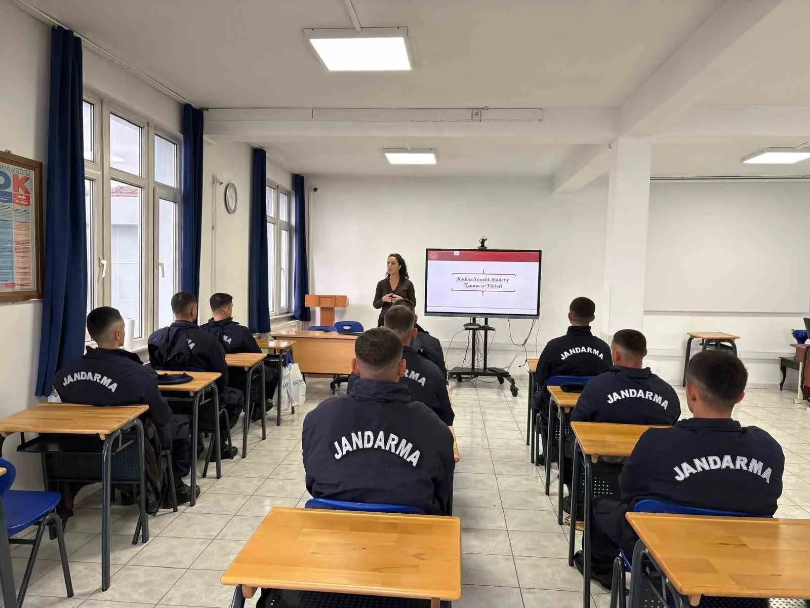 JANDARMA PERSONELİNE KADINA ŞİDDETLE MÜCADELE EĞİTİMİ