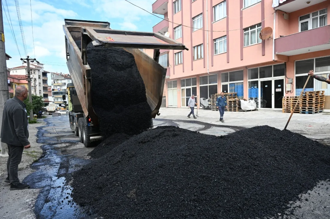 Kdz. Ereğli’de Asfalt Seferberliği Sürüyor