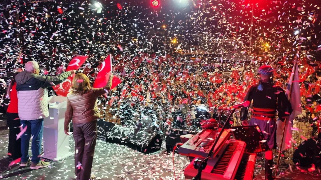 Kdz. Ereğli’de Cumhuriyet Coşkusu Sokaklara Sığmadı!