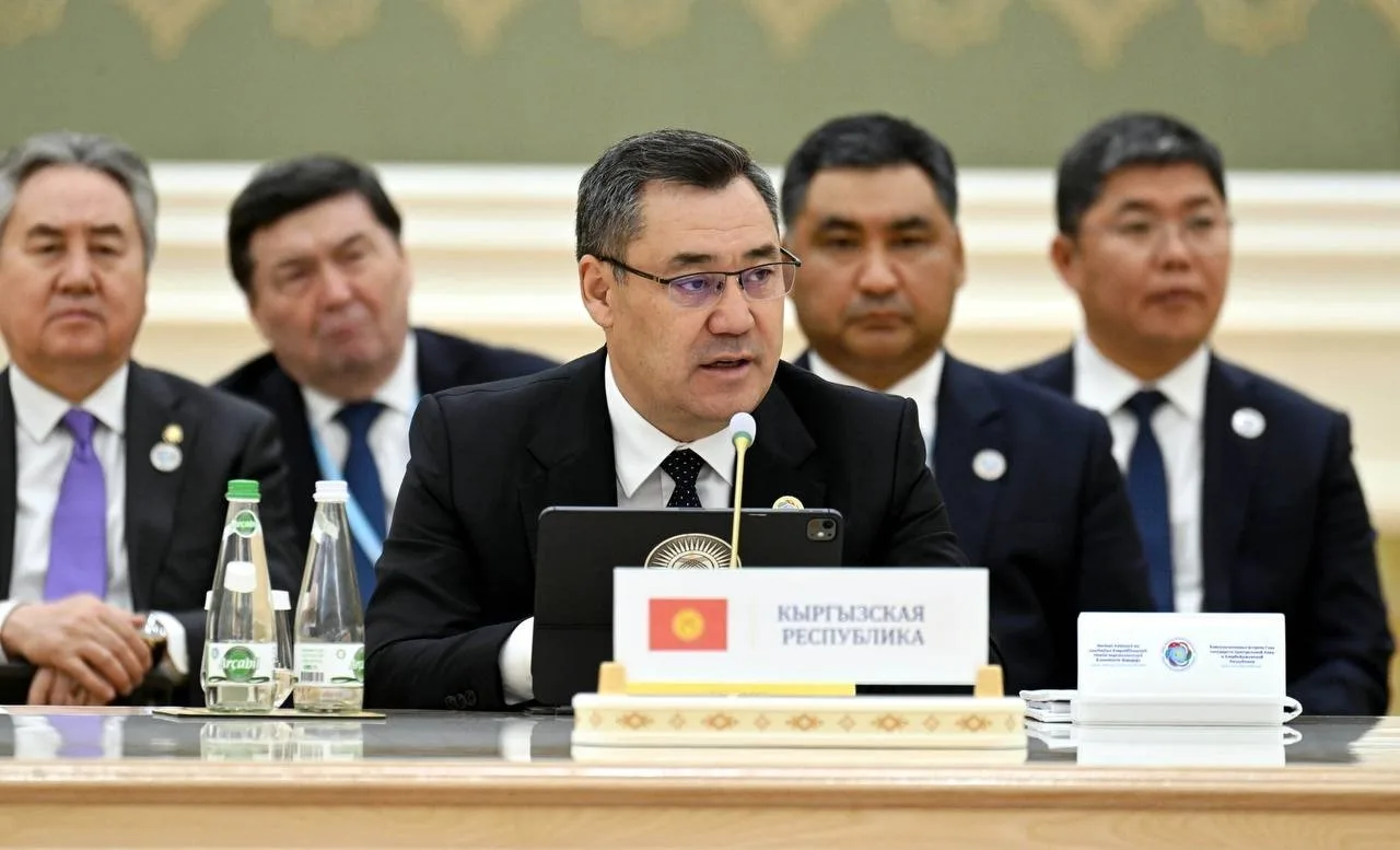 KIRGIZİSTAN CUMHURBAŞKANI CAPAROV: "ORTA ASYA VE AZERBAYCAN ORTAK ELEKTRONİK TİCARET PLATFORMUNUN OLUŞTURULMASINI ÖNERİYORUZ"