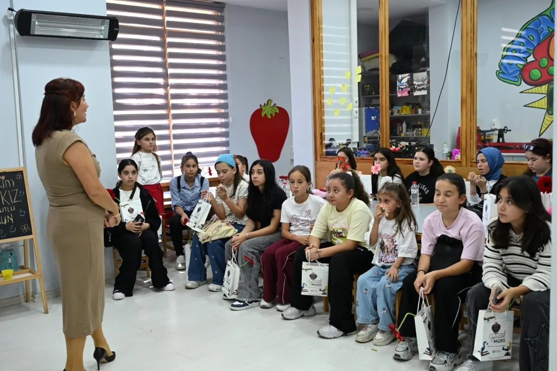 Kız Çocukları İlham Veren Kadınlarla Buluştu
