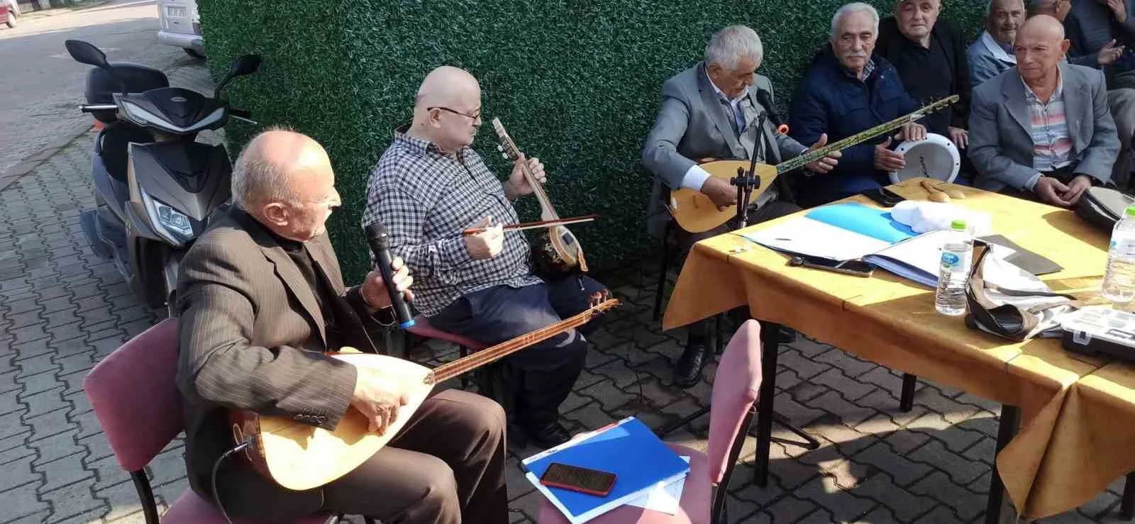 MAHALLİ SANATÇILAR ÇAYCUMA'DA BİR ARAYA GELDİ