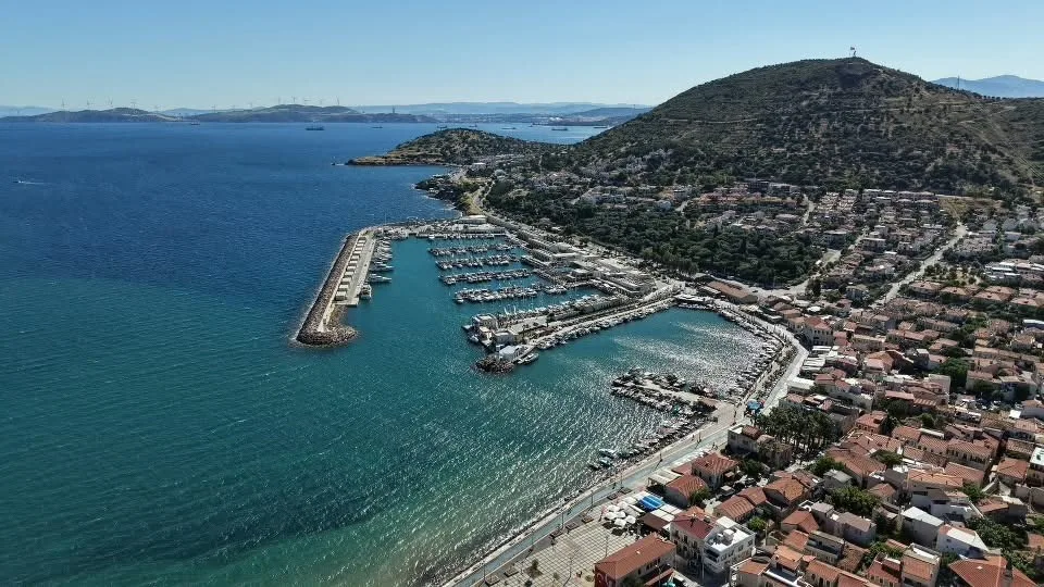 YENİ FOÇA YAT LİMANI