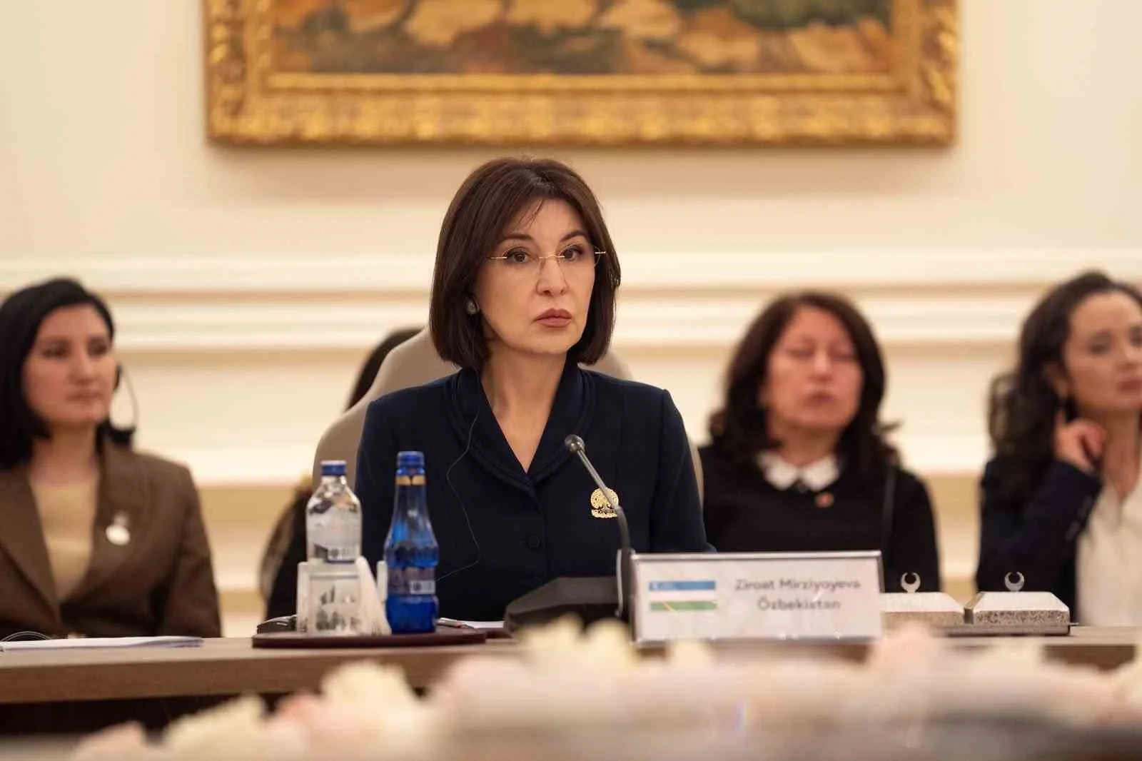 TÜRK DEVLETLERİ TEŞKİLATI (TDT) ÇATISI ALTINDA KURULUŞ ÇALIŞMALARI BAŞLATILAN AİLE VE KADIN KONSEYİ İÇİN ÖZBEKİSTAN CUMHURBAŞKANI ŞEVKET MİRZİYOYEV'İN EŞİ ZİROAT MİRZİYOYEVA, KIRGIZİSTAN CUMHURBAŞKANI SADIR CAPAROV'UN EŞİ AYGÜL CAPAROVA VE KKTC CUMHURBAŞKANI TUFAN ERHÜRMAN'IN EŞİ NİLDEN BEKTAŞ ERHÜRMAN DESTEK VERDİ.