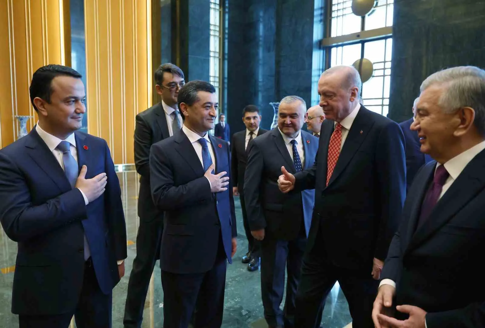 CUMHURBAŞKANI RECEP TAYYİP ERDOĞAN, ÖZBEKİSTAN CUMHURBAŞKANI ŞEVKET MİRZİYOYEV İLE BİR ARAYA GELDİ. GÖRÜŞMENİN ARDINDAN İKİ ÜLKE ARASINDA 5 ANLAŞMA İMZALANDI.