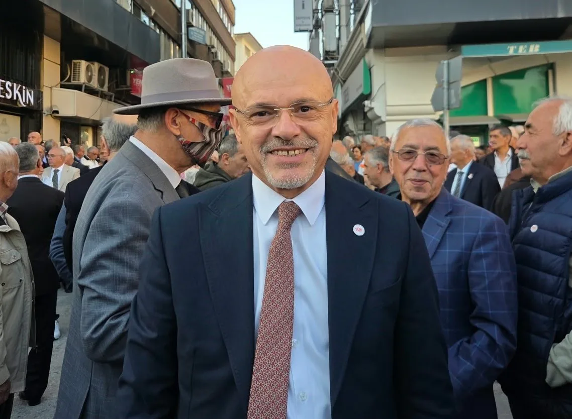 YENİ PARTİ SAMSUN İL BAŞKANLIĞI'NDA 17 İLÇENİN KATILIMIYLA YAPILAN ÖN SEÇİMDE KURUCU İL BAŞKANI MEHMET ÖZDAĞ GÜVEN TAZELEDİ.