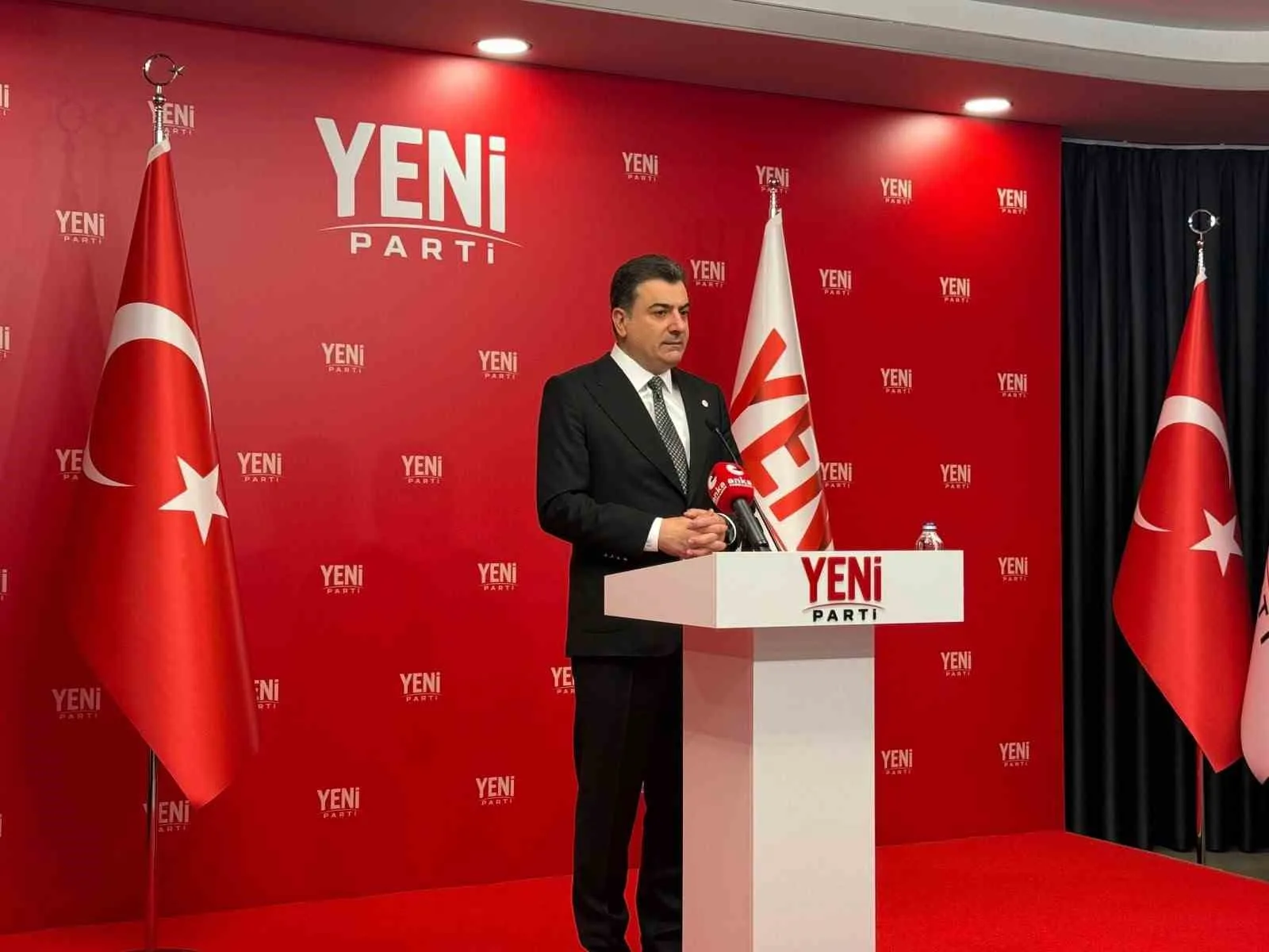 PARTİ SÖZCÜSÜ ZEYNEL EMRE, GENEL MERKEZDE GERÇEKLEŞTİRİLEN TOPLANTIYA DAİR AÇIKLAMALARDA BULUNDU
