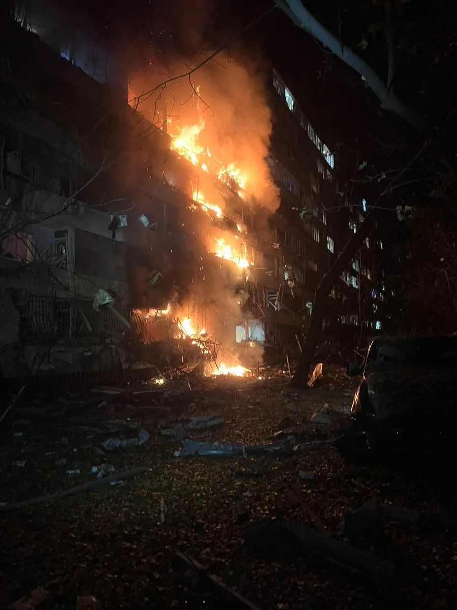 APARTMANA YÖNELİK FÜZE SALDIRISINDA 2 KİŞİ HAYATINI KAYBETTİ, 21 KİŞİ YARALANDI