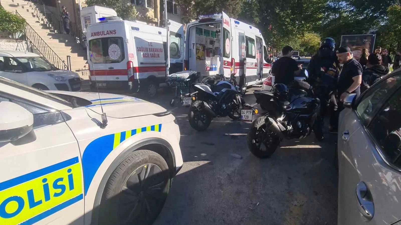 ZONGULDAK'TA MEYDANA GELEN KAZADA 17 YAŞINDAKİ GENÇ KIZ YARALANDI