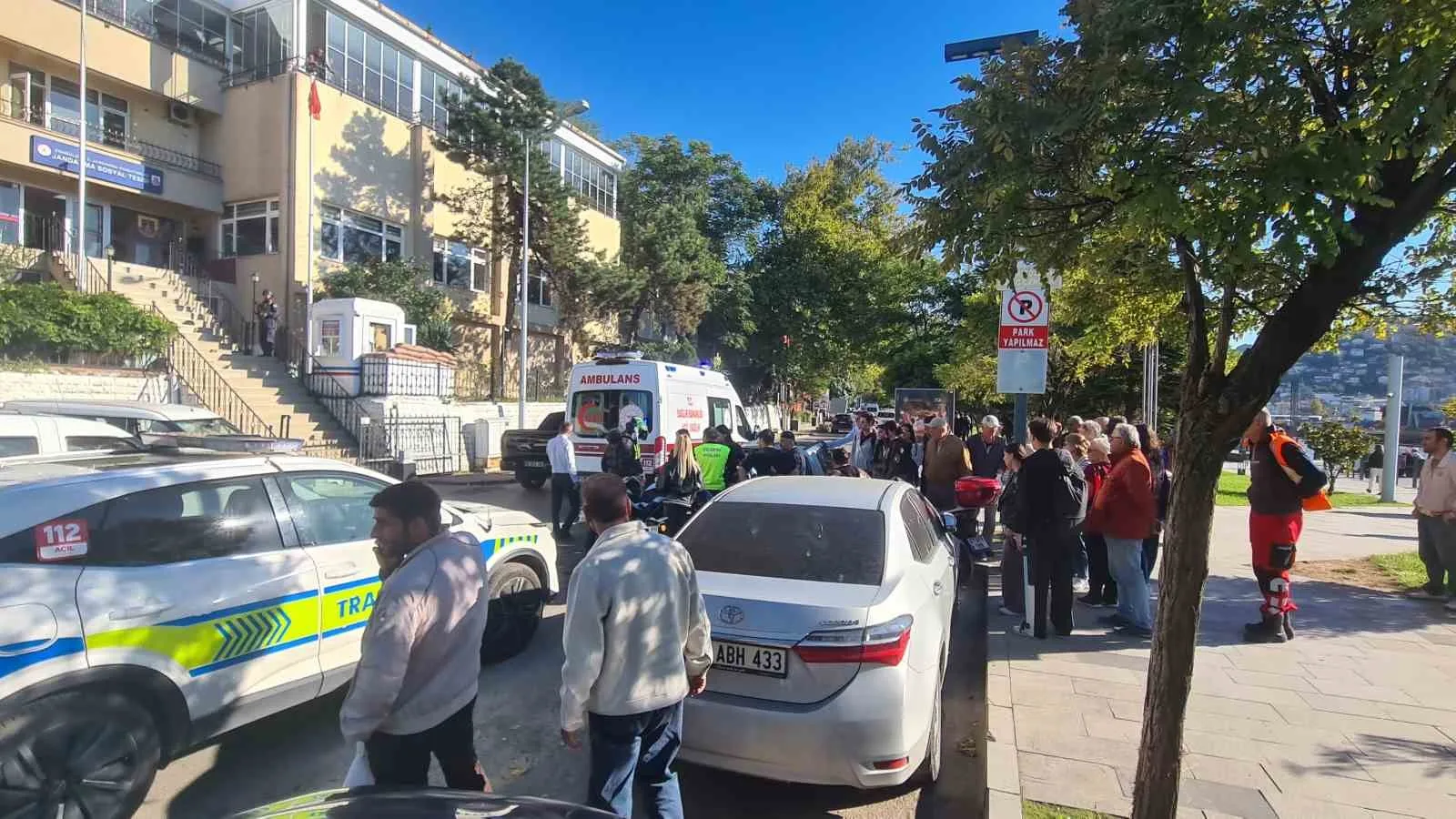 ZONGULDAK'TA MEYDANA GELEN KAZADA 17 YAŞINDAKİ GENÇ KIZ YARALANDI
