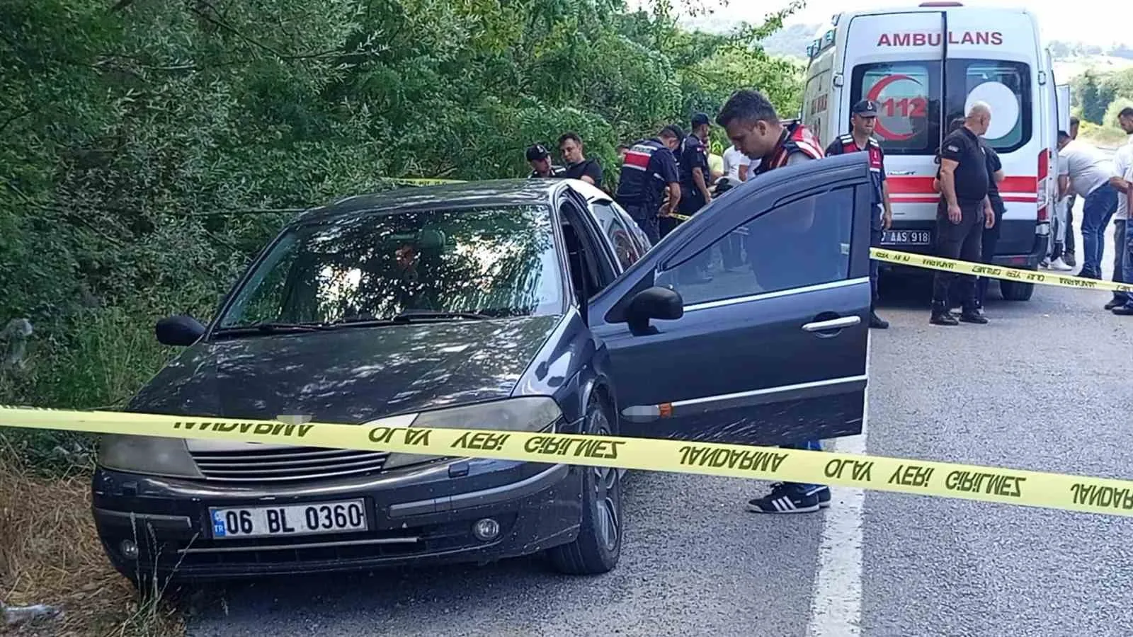 ÖTE YANDAN GEÇEN 17 TEMMUZ GÜNÜ KİLİMLİ ORMAN İŞLETME MÜDÜRLÜĞÜ'NDE GÖREV YAPAN H.H.’NİN ÇAYCUMA-PERŞEMBE KARA YOLU ÜZERİNDE ARACINDA SİLAHLA VURULMUŞ HALDE BULUNMASININ ARDINDAN SORUŞTURMA BAŞLATILMIŞTI.